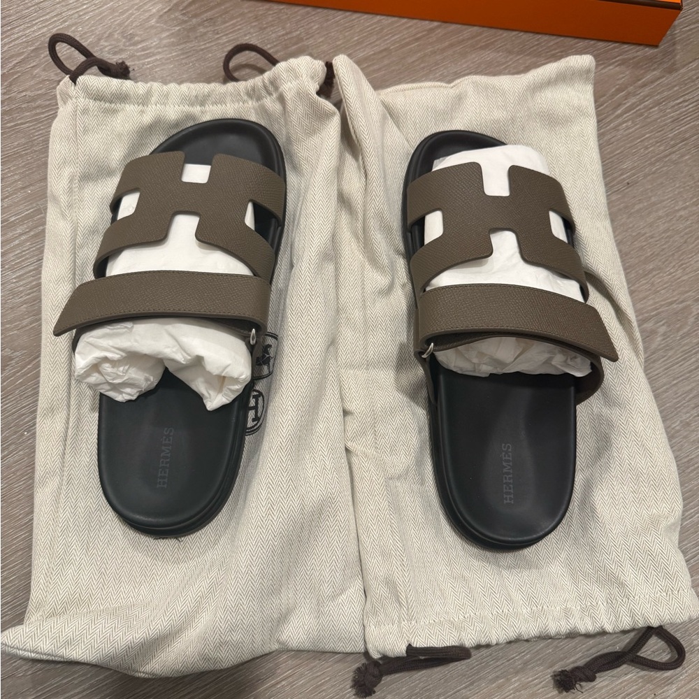 Hermès Women's Chype Slide Sandals in Étoupe and Black Size 40 EU (10 US)
